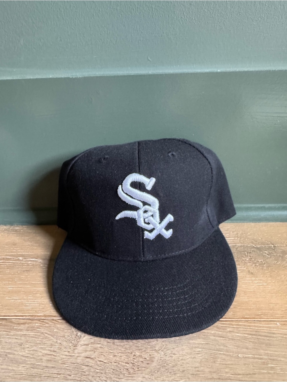 Chicago White Sox Black Fitted Baseball Cap